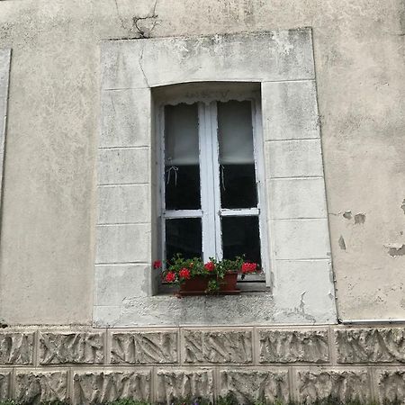 Apartmán Le Petit Logement Pre-en-Pail-Saint-Samson Exteriér fotografie